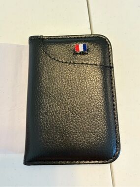 Black Leather Men's Wallet.